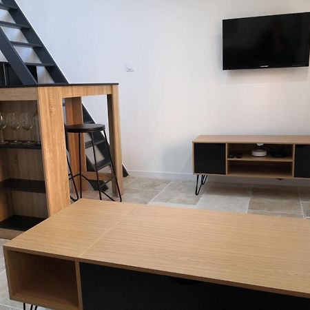 Orange Theatre Studio Екстер'єр фото