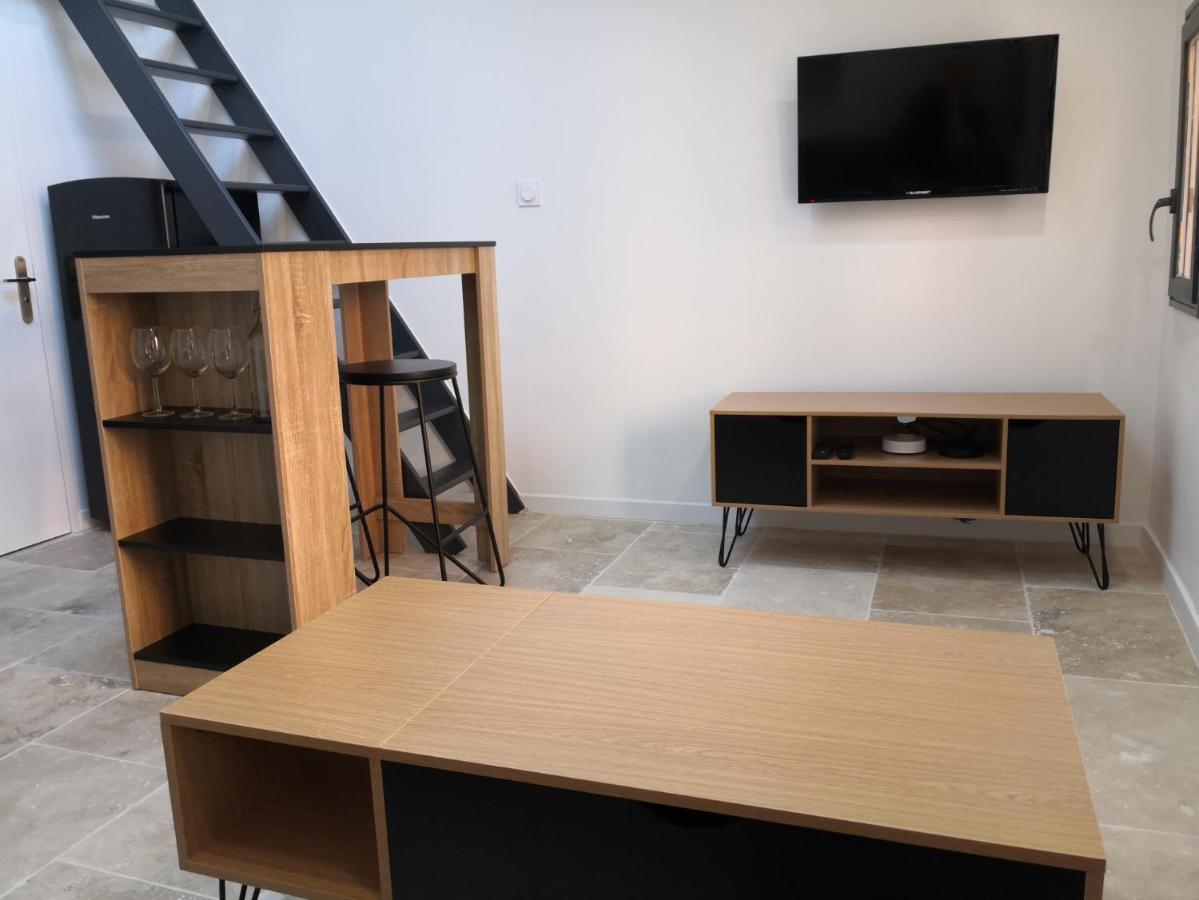 Orange Theatre Studio Екстер'єр фото